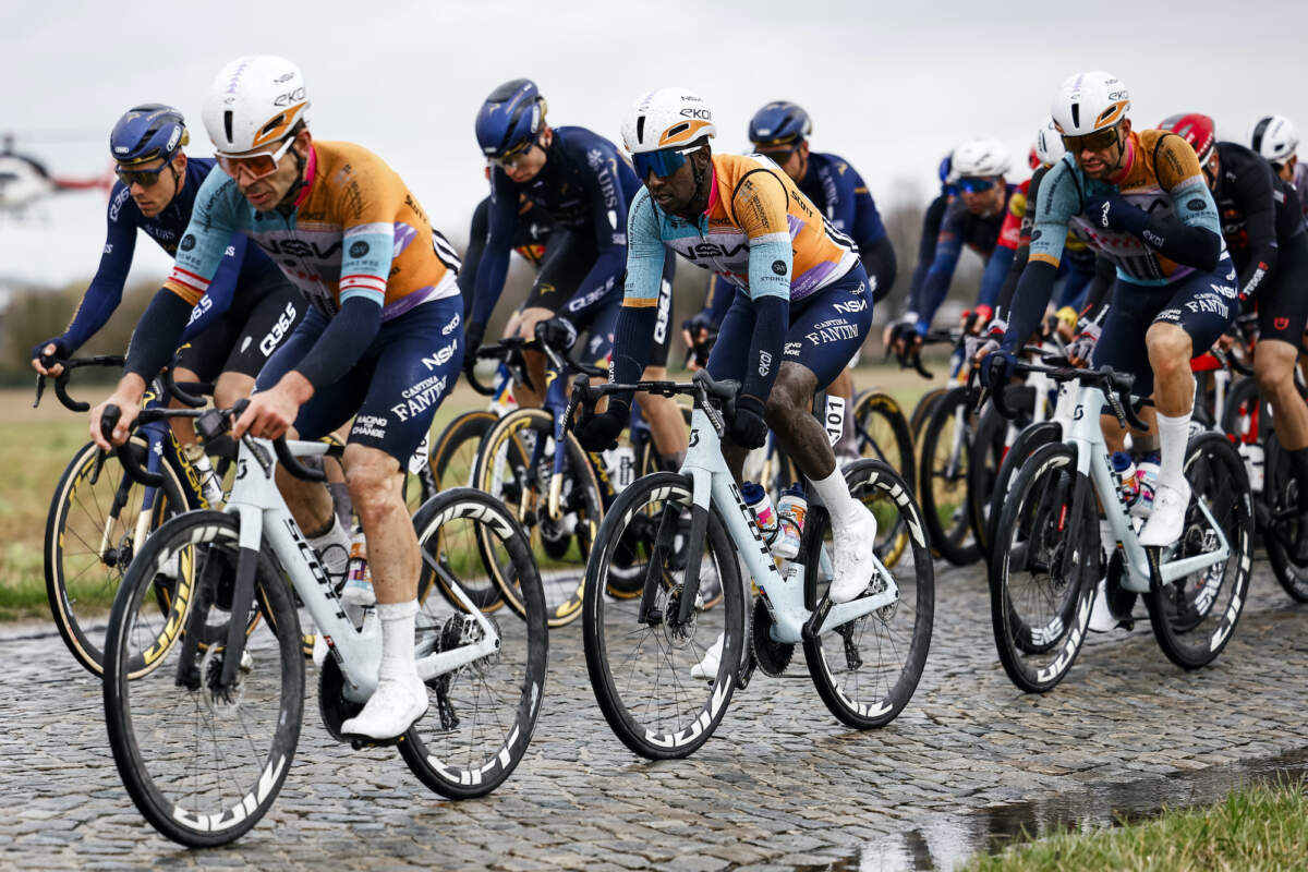 Guillaume Boivin, Biniam Girmay, Tom Van Asbroeck, Omloop Nieuwsblad 2026